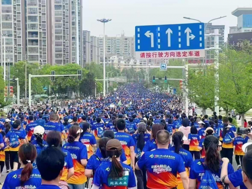 5G+AI 赋能赛事！黄冈联通筑牢罗田马拉松通信防线