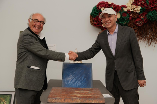 突破千年传承：高温合成矿物岩彩艺术的当代转译