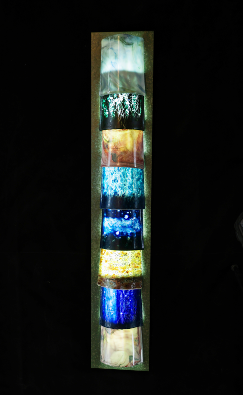 突破千年传承：高温合成矿物岩彩艺术的当代转译