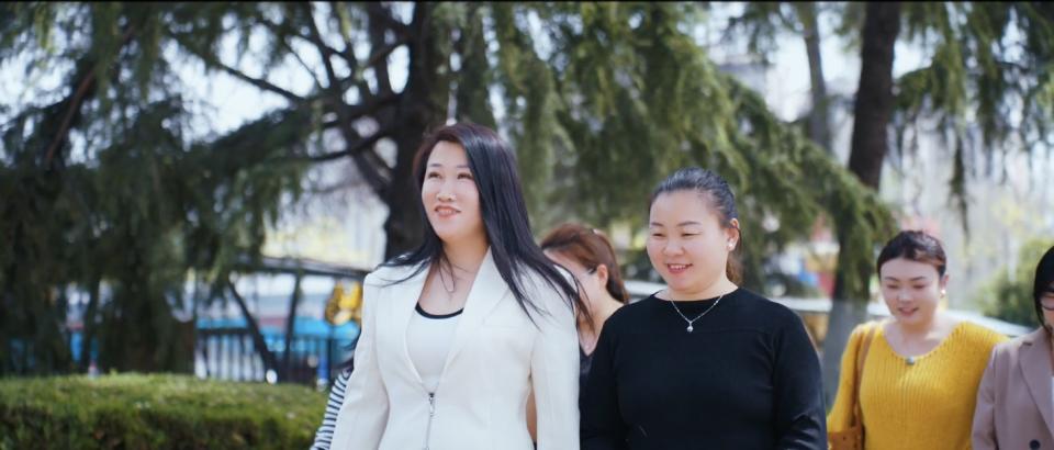 爱采购《您好！厂长》第十期郑州献映，致敬民营经济“她”力量