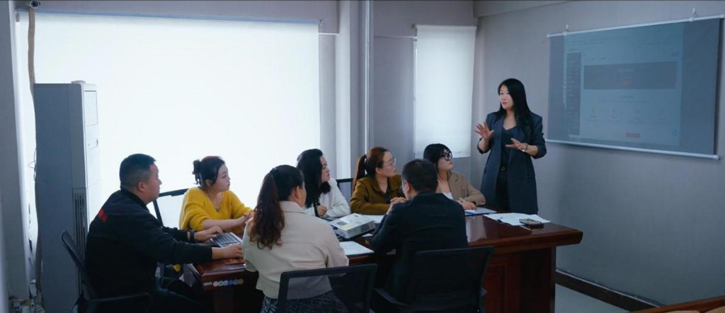 爱采购《您好！厂长》第十期郑州献映，致敬民营经济“她”力量