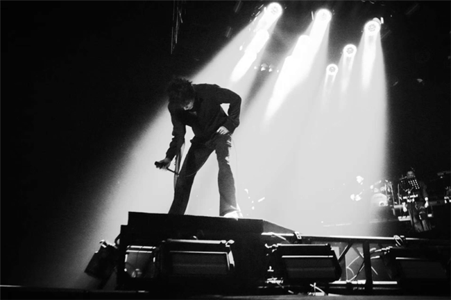 2025 苏见信「尽兴而活」巡回演唱会广州站圆满落幕，万人共赴摇滚与深情的视听盛宴