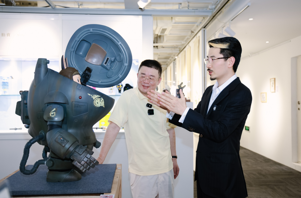 75.9 万落槌 LABUBU！投资大佬岳彬用资本解码中国 IP 的世界溢价密码