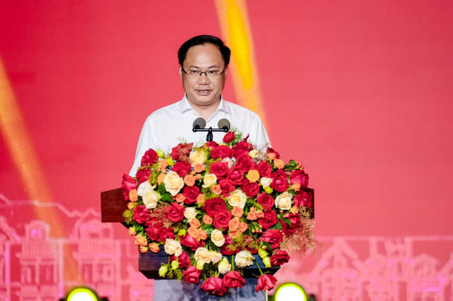 领异卅载 标新百年  ——枫叶教育集团30周年校庆庆典暨重庆校区校庆及教育成果展示活动