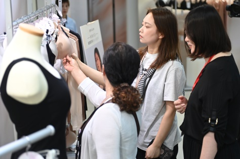 古今2025订货会盛大启幕 “简约新章”奏响时尚新声