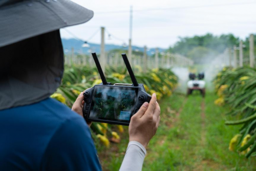 极飞 R 系列 2025 款农业无人车：开启地面精准植保新时代