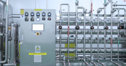 新华网携手李静溯源德佑，揭秘湿厕纸届的“高品质密码”