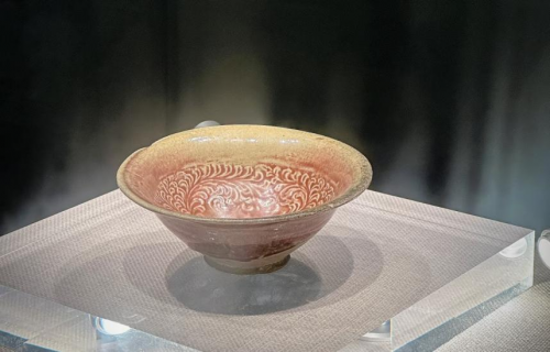 瓷韵与酒魂：梅瓶酒盏里的文人精神史时空维度