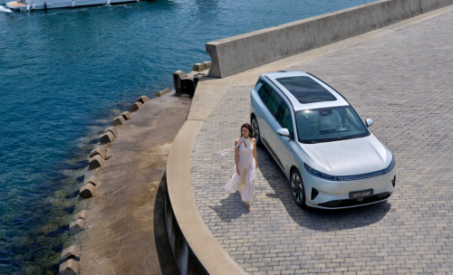 left为什么说eπ008是20万内最适合家用的大六座SUV？-第11张图片-奈飞网