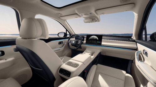 舒适豪门还是科技新贵？东风奕派eπ008和零跑C16谁能承包全家幸福