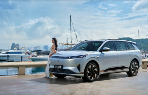 ‌家庭出行新选择：eπ008，20万内六座SUV最优解‌