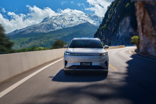 20万以内适合家用的大5座新能源SUV有哪些？首选东风奕派eπ008