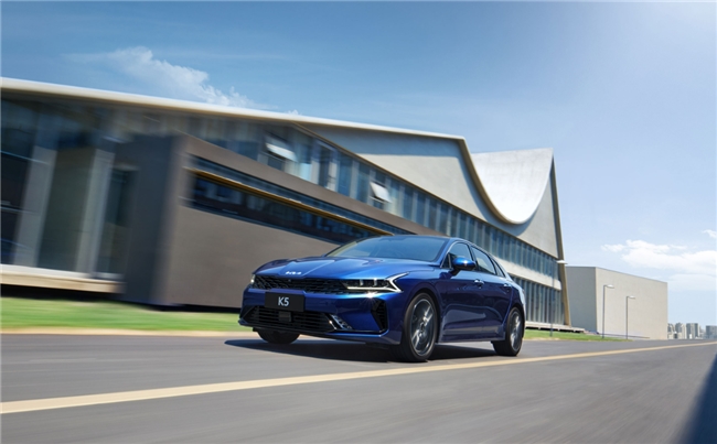 十几万价位的新选择：2025款起亚K5全面升级