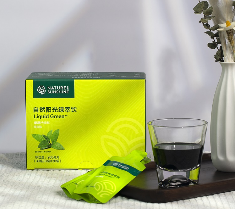 自然阳光绿萃饮：夏日健康新选择，应对蔬果摄入不足