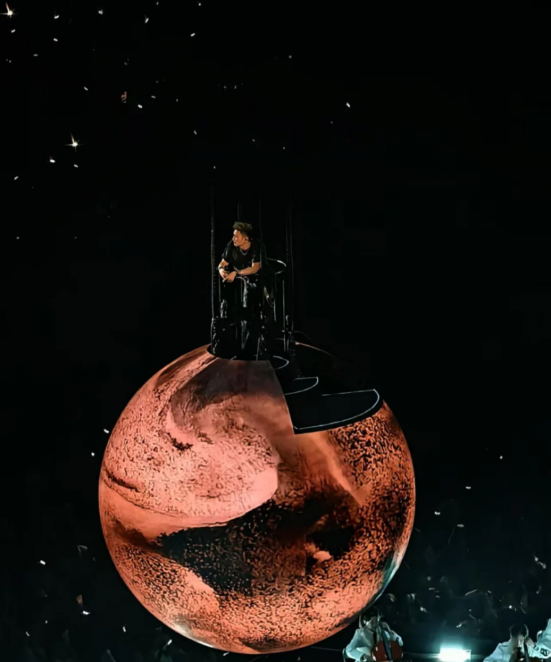 青春不散场！杨受成助力谢霆锋演唱会，杭州文旅掀起8月演唱会旅游热