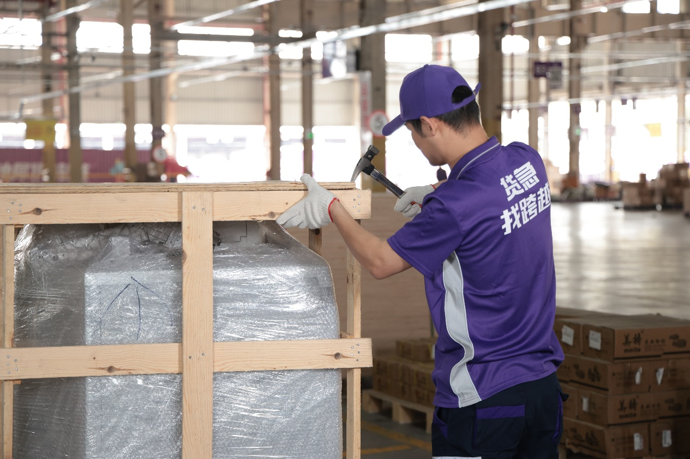 大件快递用什么物流？跨越速运实力诠释高效运输