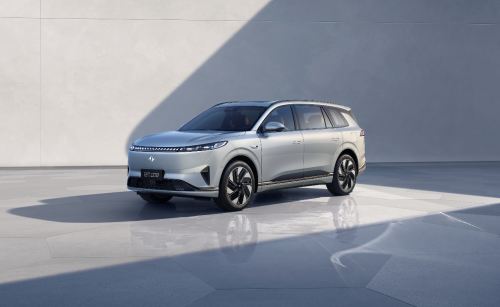 20万内大空间新能源SUV横评：五款热门车型全方位解析