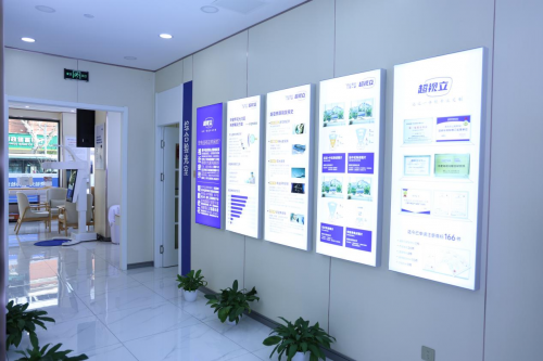 老花近视频繁摘戴太麻烦？超视立远近一体镜，一镜多用更轻松