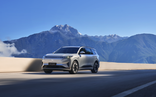 空间配置无短板，东风奕派eπ008能否坐实20万内6座家庭SUV首选？