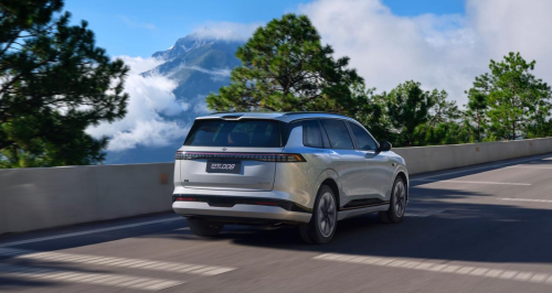 从酷暑煎熬到清凉舒享：这台SUV的避暑黑科技让全家直呼“真香”