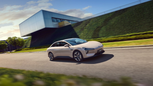 ‌价格与安全并重‌：10-15万区间‌最值得信赖‌的三款新能源轿车