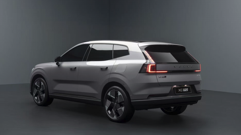 重构混动逻辑，沃尔沃XC70SMA以三电机架构跻身第一梯队