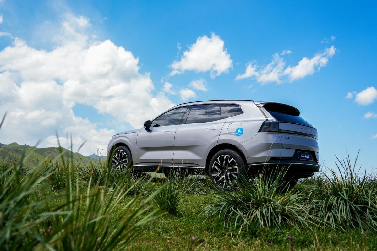 7种配色任选！沃尔沃全新XC70预售价29.99万元起，备受青睐