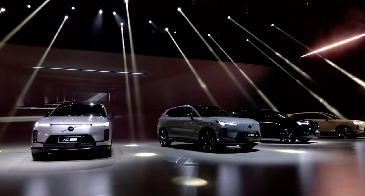 北欧极简智舱!沃尔沃全新XC70预售价29.99万元起,舒适体验拉动订单攀升