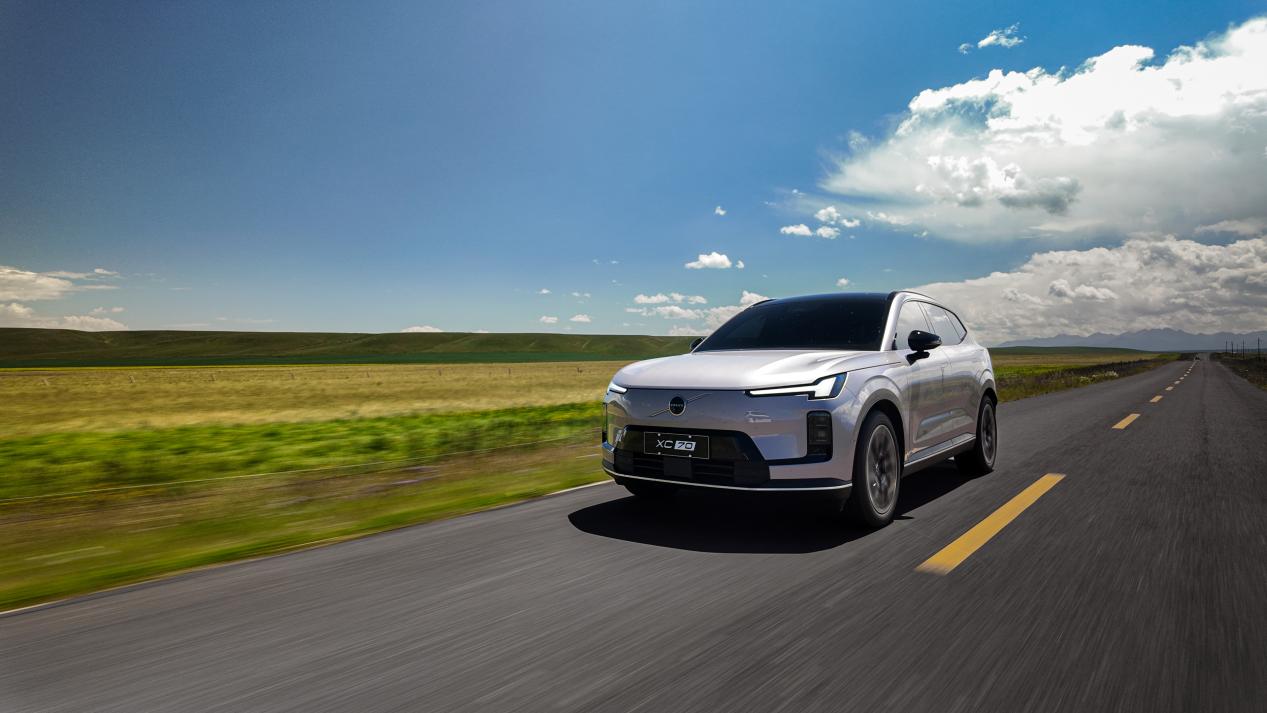 北欧极简智舱!沃尔沃全新XC70预售价29.99万元起,舒适体验拉动订单攀升