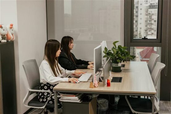 彼喜商贸：国际公路货运公司，以专业服务贯通欧亚供应链