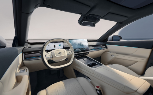 年轻人第一台车怎么选？2025款东风奕派eπ007必须榜上有名