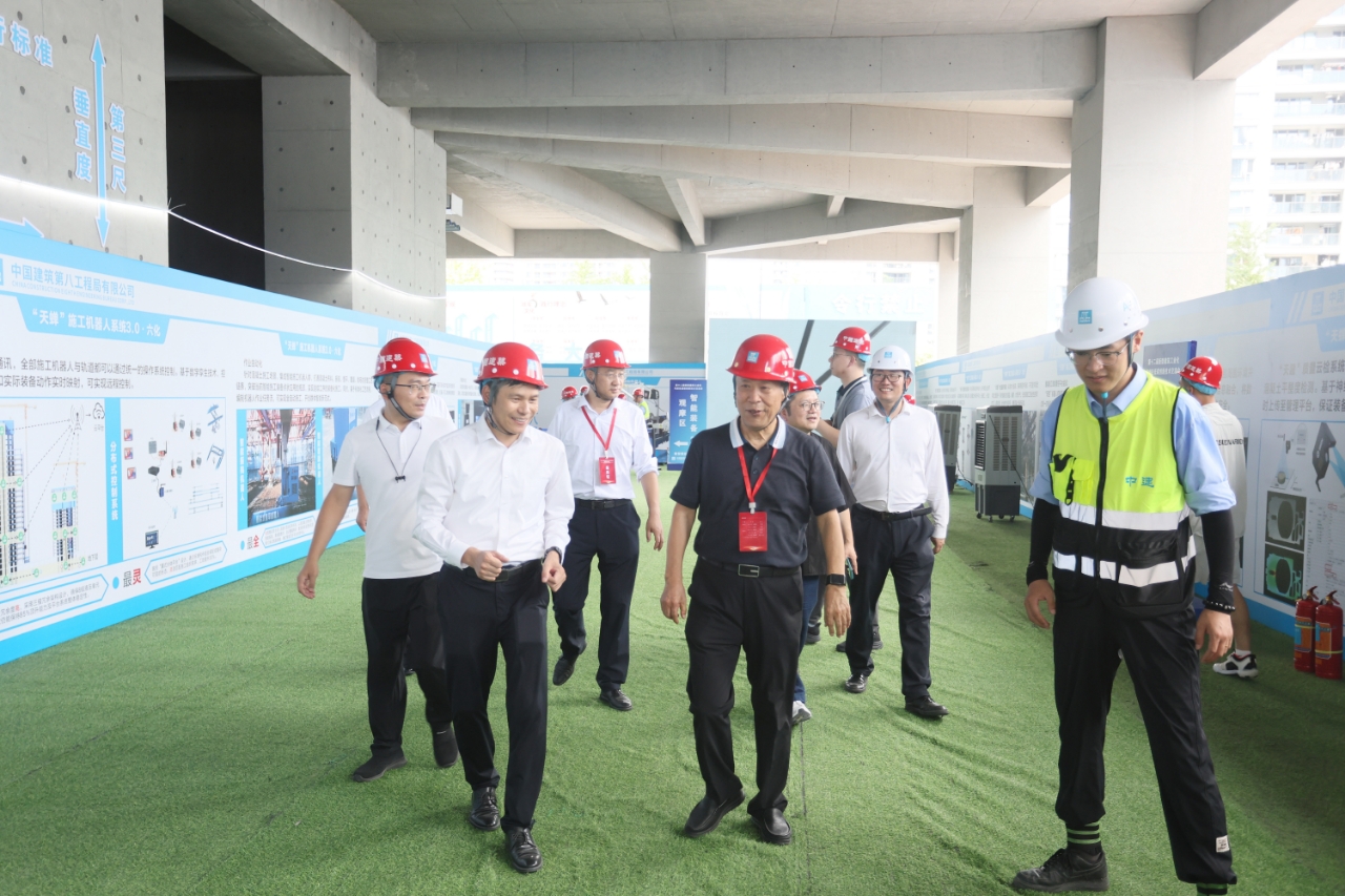 “天蝉”施工机器人系统3.0落地杭州SKP项目