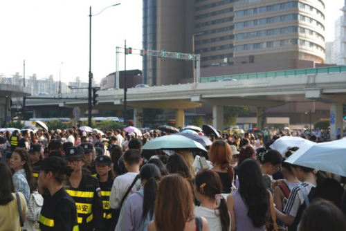 门店亮着暖光，社区就有力量：太平洋房屋的“好邻居”之道