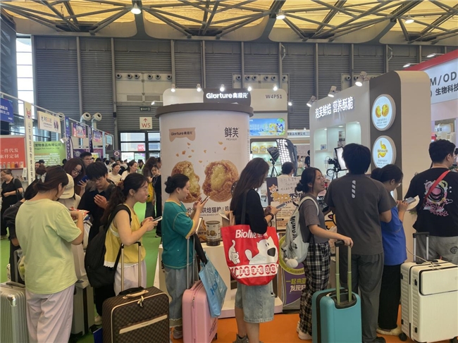 亚洲宠物展圆满收官，鲜芙新品革新上市！