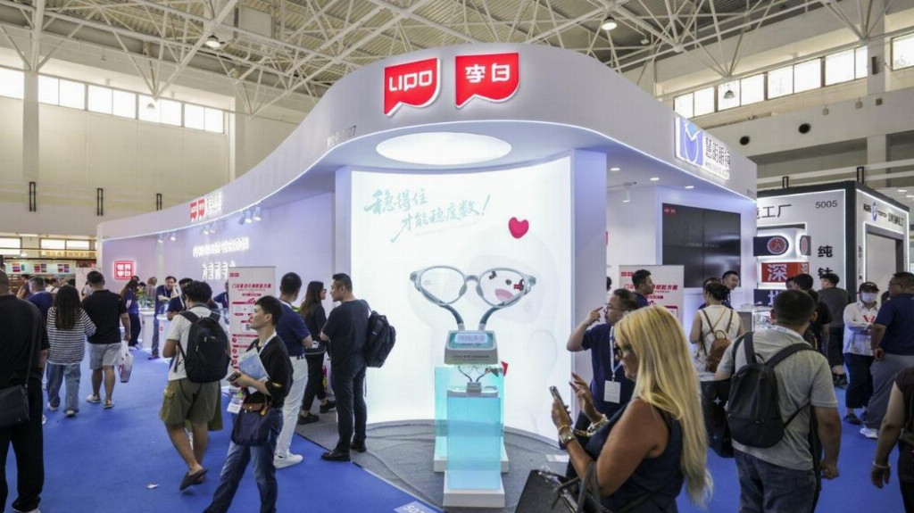 LIPO李白眼镜2025北京眼镜展，以“专业+智能”双轮驱动儿童青少年视力健康新生态