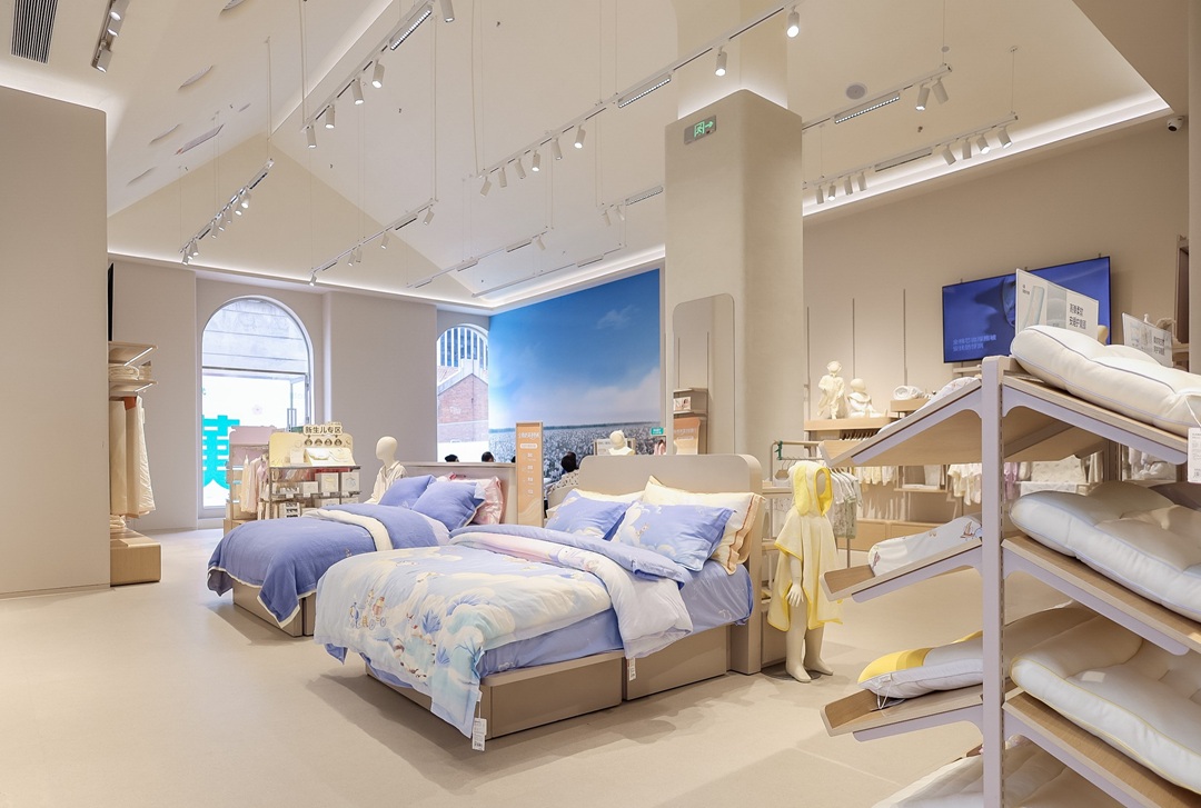 「一朵棉花改变世界」，全棉时代全球旗舰店盛大开幕