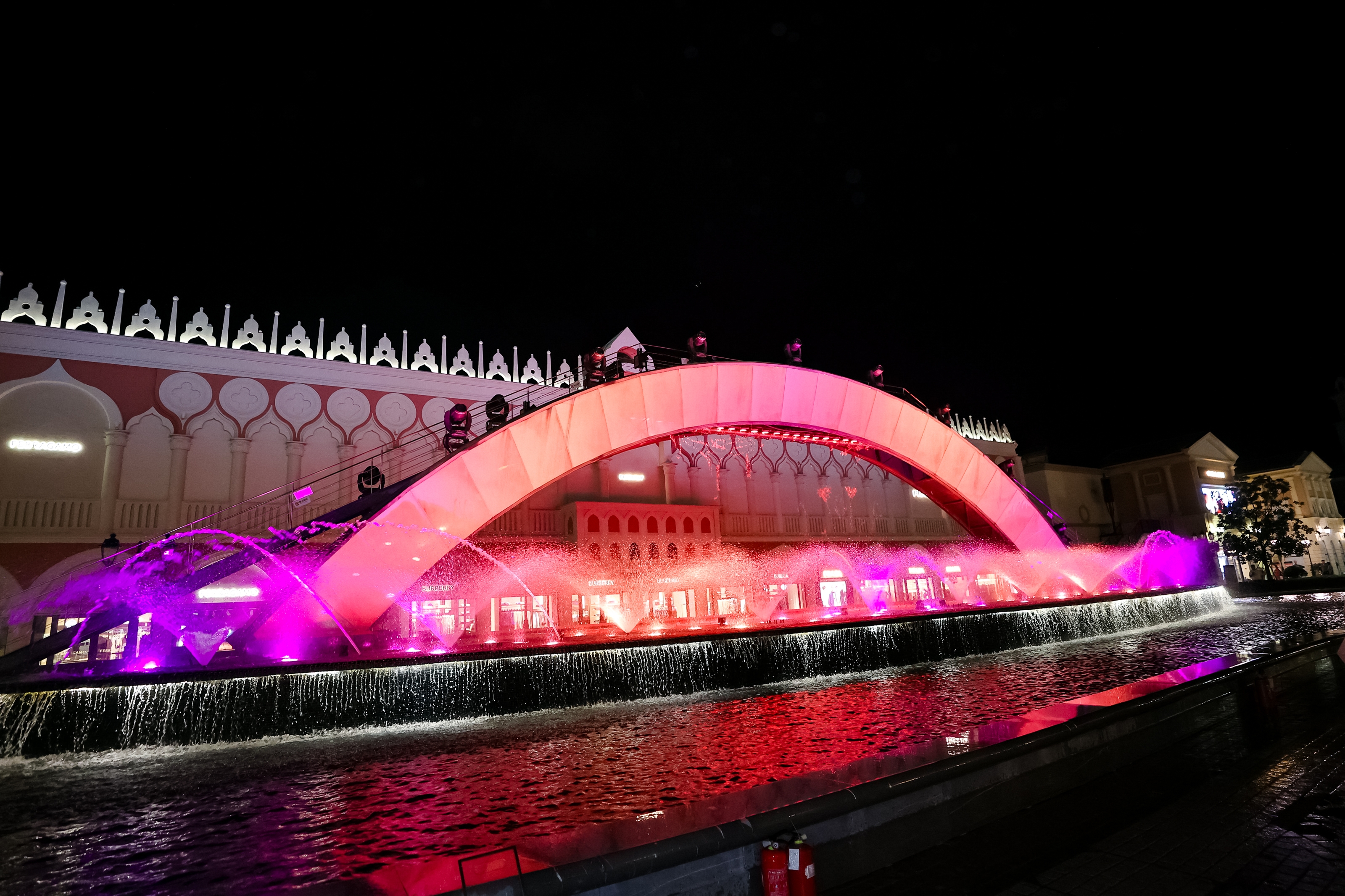 上海FV佛罗伦萨小镇再度携手上海国际光影节 探索“商文旅融合”新范本