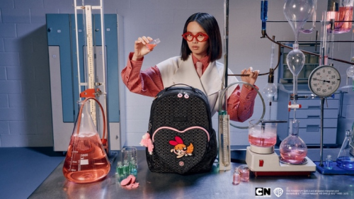 Kipling x 飞天小女警联名系列登场，奔赴今夏充能旅程！