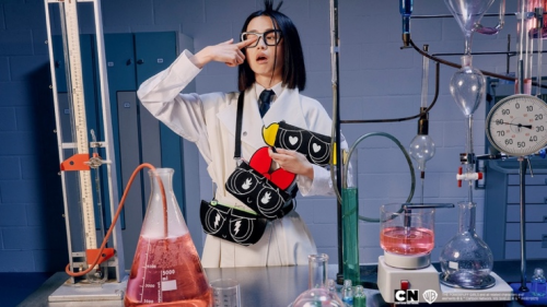 Kipling x 飞天小女警联名系列登场，奔赴今夏充能旅程！