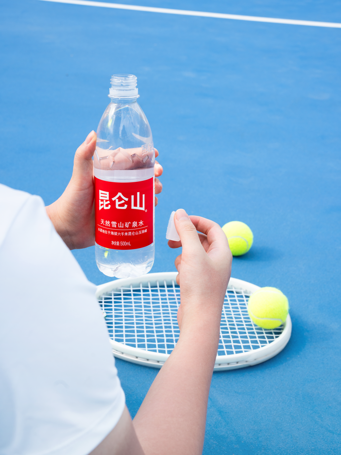 2025中国网球公开赛正式赛重磅开赛，昆仑山矿泉水全程护航
