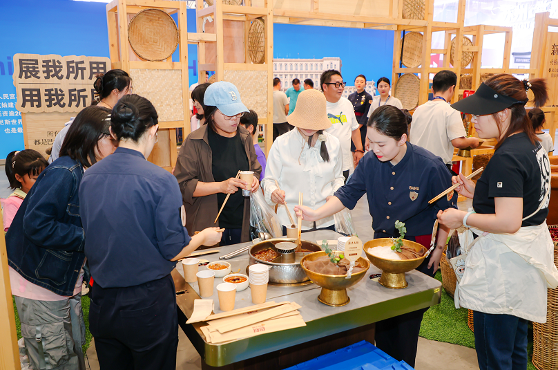 巴奴食材展首登国际舞台，地理标志产品点亮国际博览会
