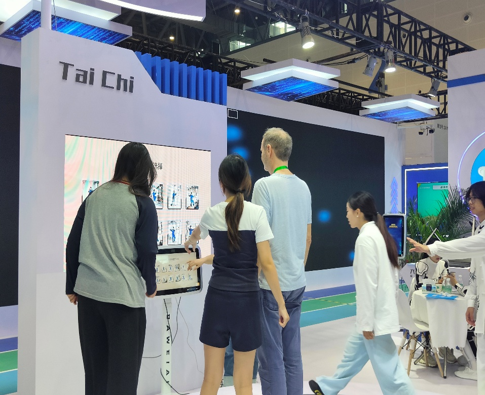 全球视野，体育新篇：大沩携智体融合方案亮相亚教展