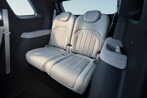 家庭出游总担心安全？东风奕派 eπ008 安全配置拉满，所有顾虑都打消