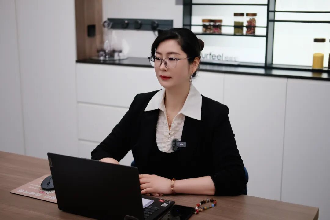 资深家居人创业选柏菲伦全屋定制，凭口碑稳赢市场！