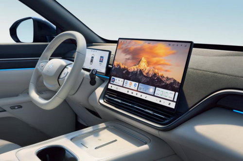 2026 款东风 eπ008：20 万高性价比六座 SUV，空间抗造还安全，老人小孩坐着都友好