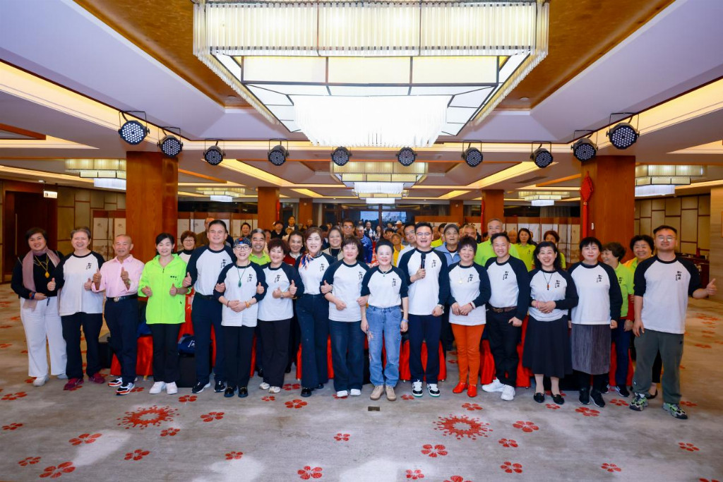 黔醉多酒业第十届阳澄湖蟹宴嗨喝品酒会：大闸蟹邂逅酱香，共谱秋日新诗章