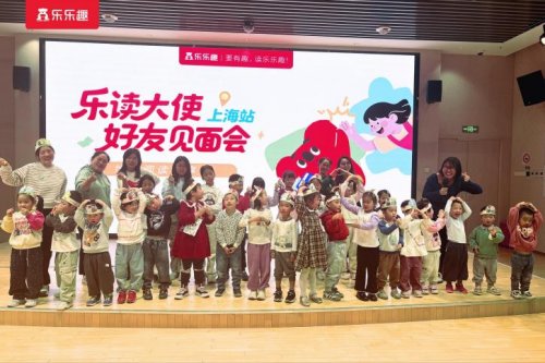 荣信文化2025CCBF圆满收官，AI智能产品与新书佳作实力圈粉！