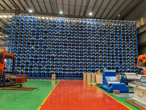 长材智能立库先行者：柯晓华30年深耕，破解中国工厂“前端乱”困局