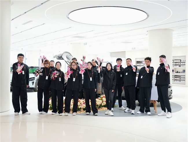 小米之家北京市通州区湾里·王府井WELLTOWN汽车体验店 盛大开业