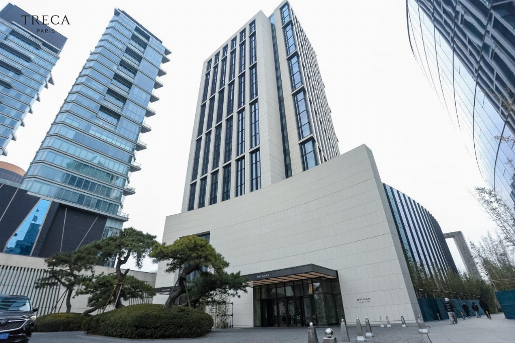 著名钢琴家理查德·克莱德曼赴约北京宝格丽酒店套房，感受法式睡眠艺术并盛赞法国TRECA崔佧国宝级床垫